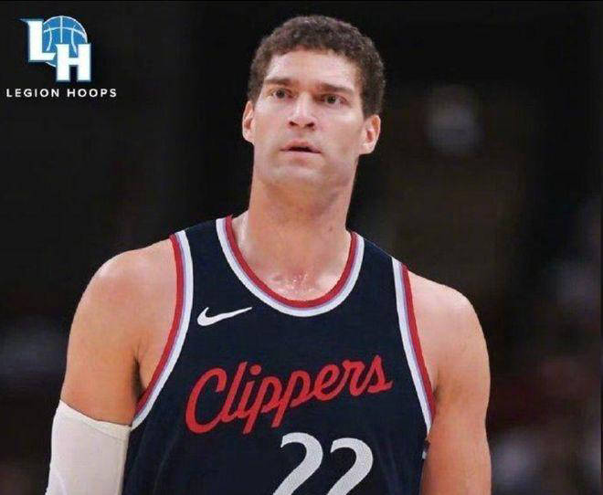 与快船签署 与快船签署