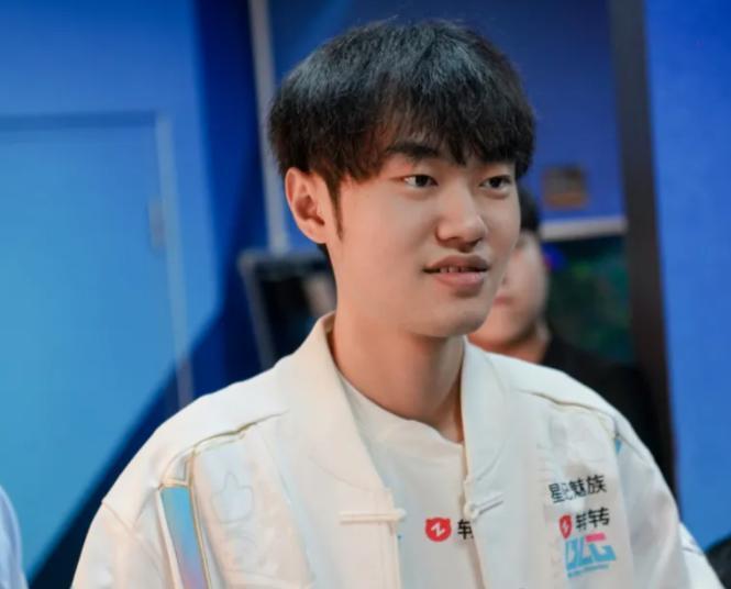 KypWz, 估计很多观, 赛并不能说 KypWz, 估计很多观, 赛并不能说