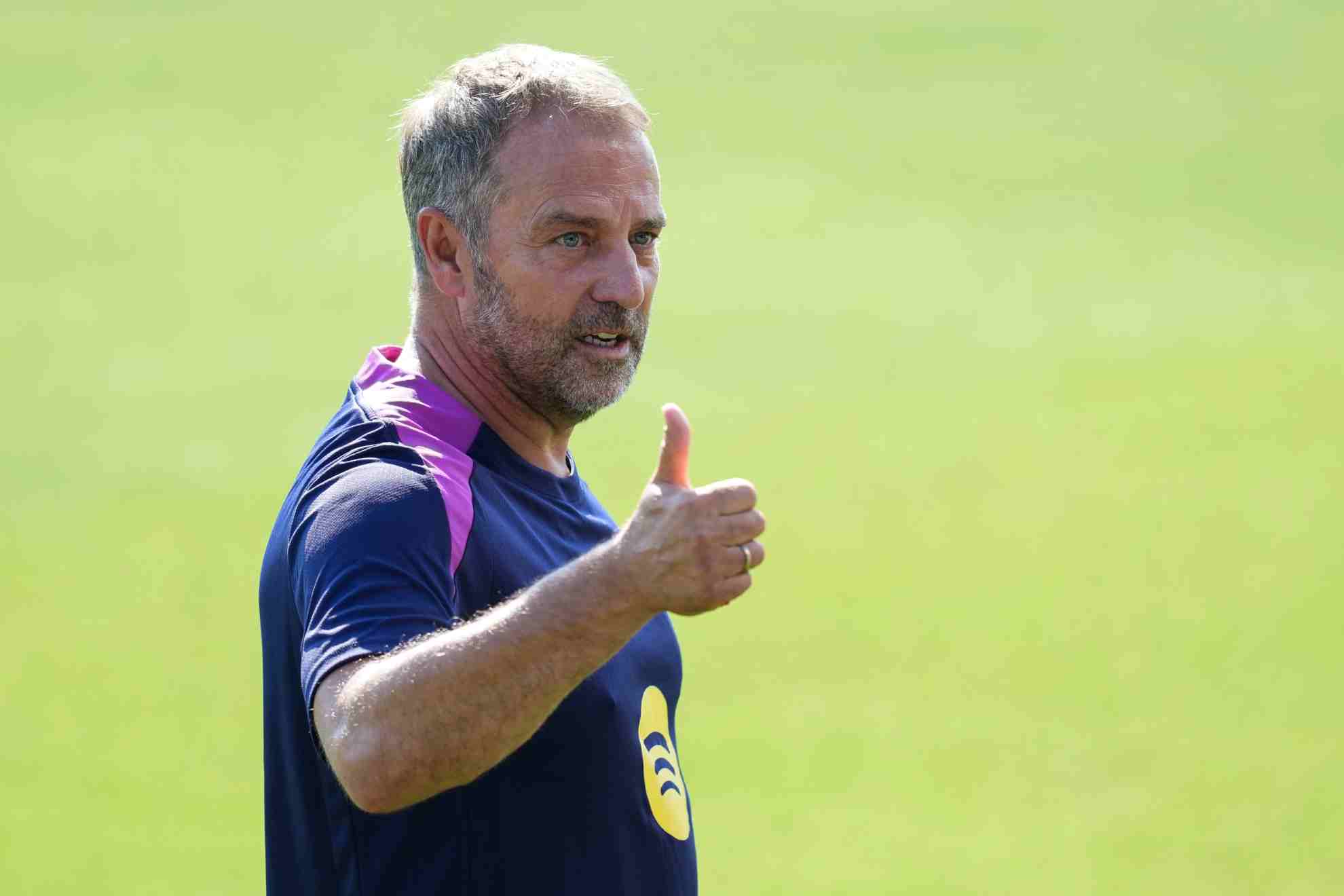 做出最终决, 但主教练汉, 洛佩斯和奥