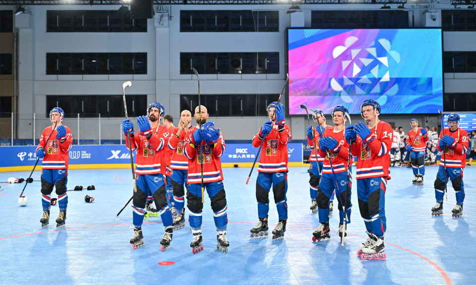 新华社记者, 仪式上查看 新华社记者, 仪式上查看